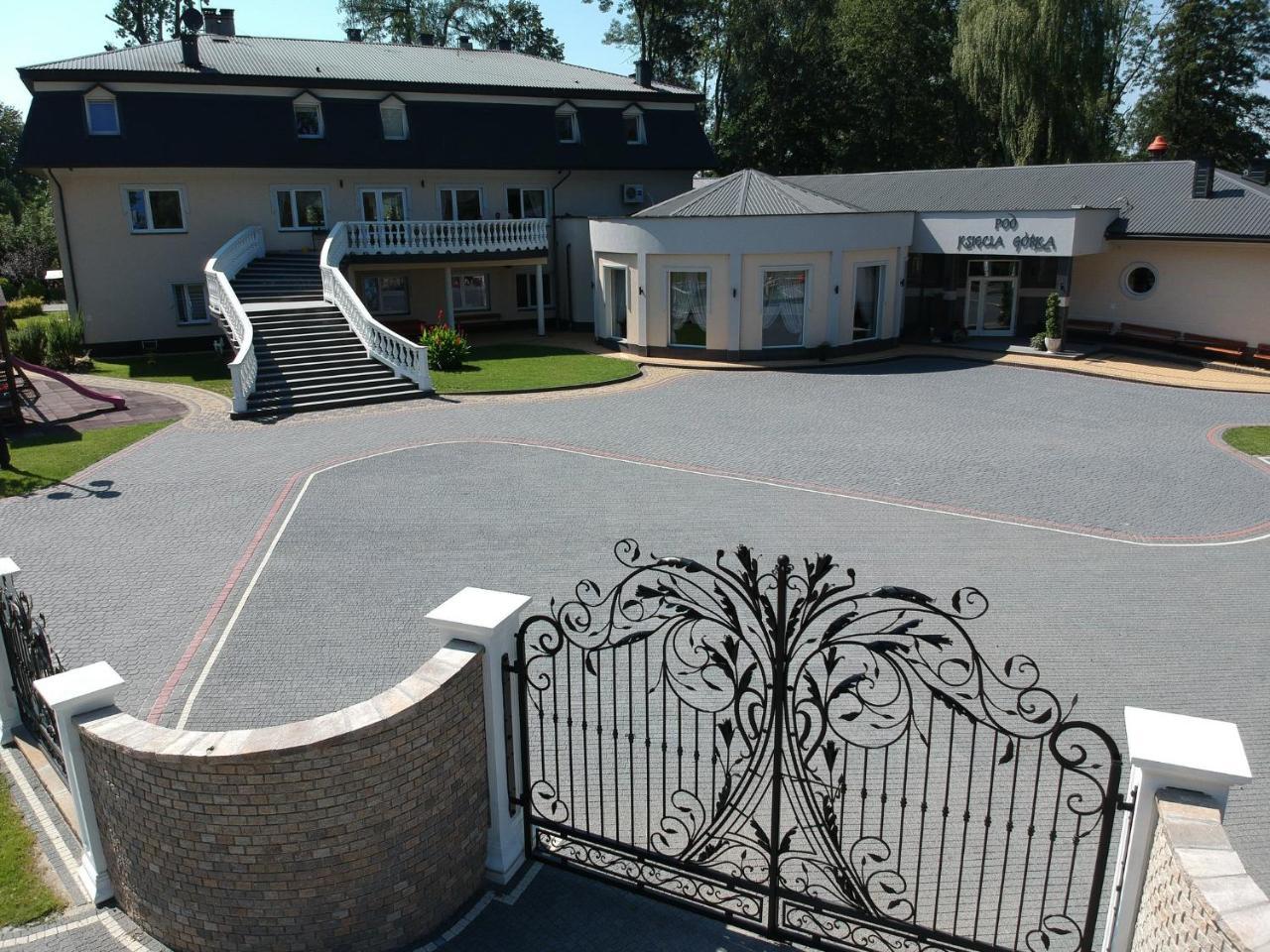 Pod Ksiecia Gorka Hotel Oleszyce Екстериор снимка