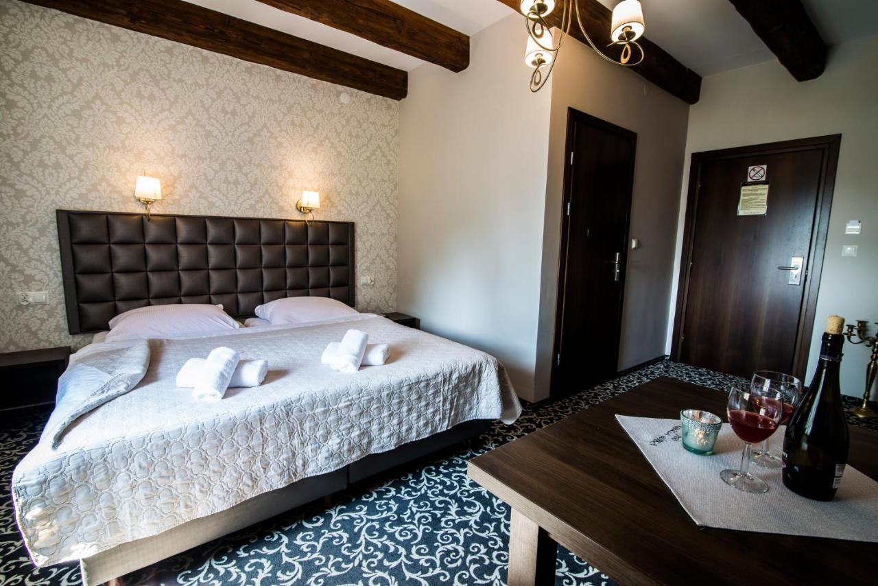 Pod Ksiecia Gorka Hotel Oleszyce Екстериор снимка